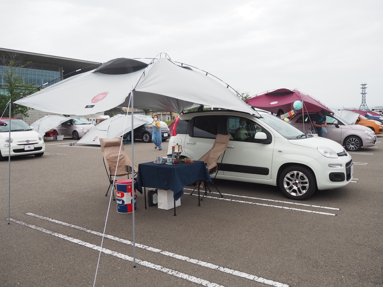 フィアット500 × グッチーニコラボ　ピクニックテーブルプレート　非売品 フィアット500 × グッチーニコラボピクニックテーブルプレート非売品