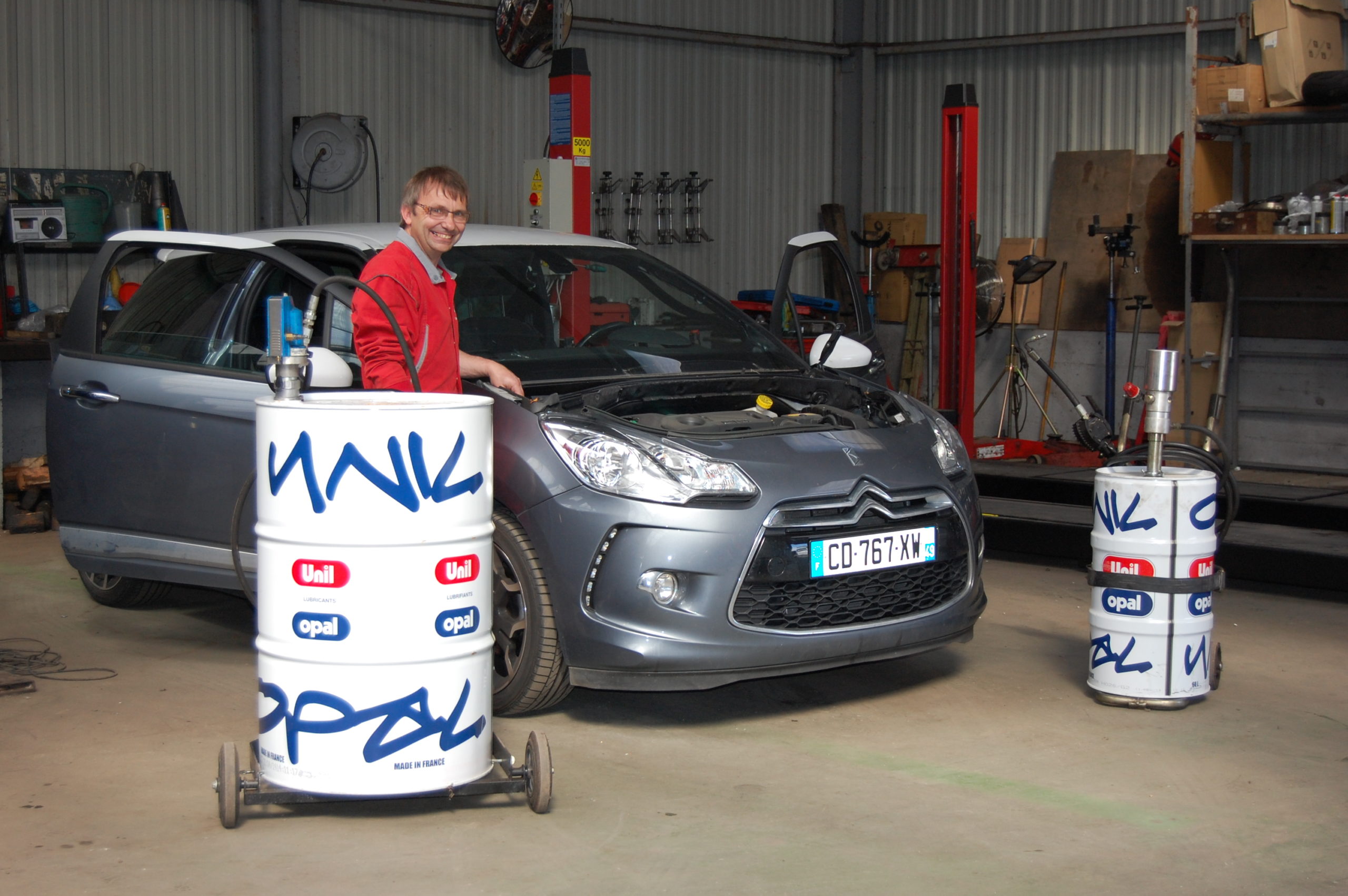 取扱店 Unilopal Lubrifiants ユニルオパール